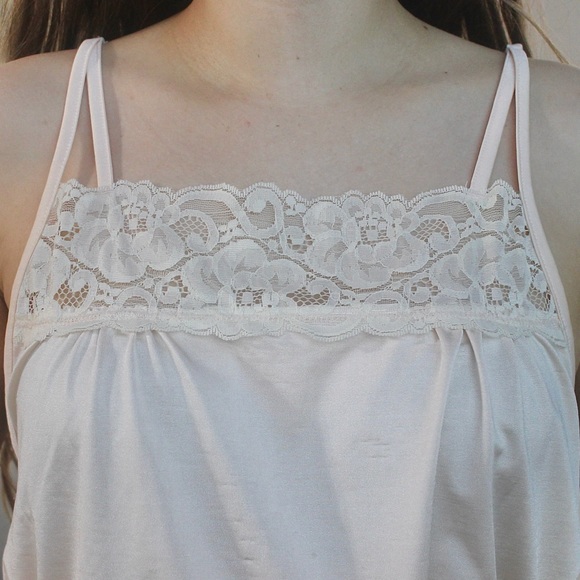 UO Lace Lingerie Crop Top Silky Adjustable Hem - SOLD - Picture 4 of 5